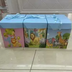 Коробка подарункова картонна S "Madagascar" 15*15см., R91085-S Коробка подарункова картонна S "Madagascar" 15*15см., R91085-S